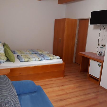 Bed and Breakfast Obsthof Glueck Gamlitz Zewnętrze zdjęcie