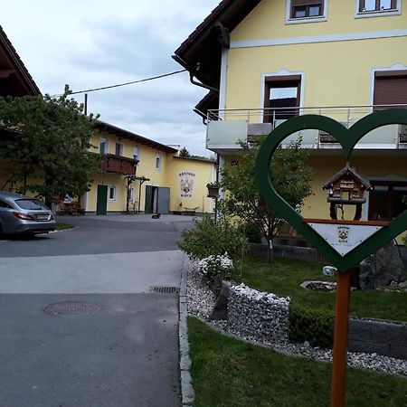 Bed and Breakfast Obsthof Glueck Gamlitz Zewnętrze zdjęcie