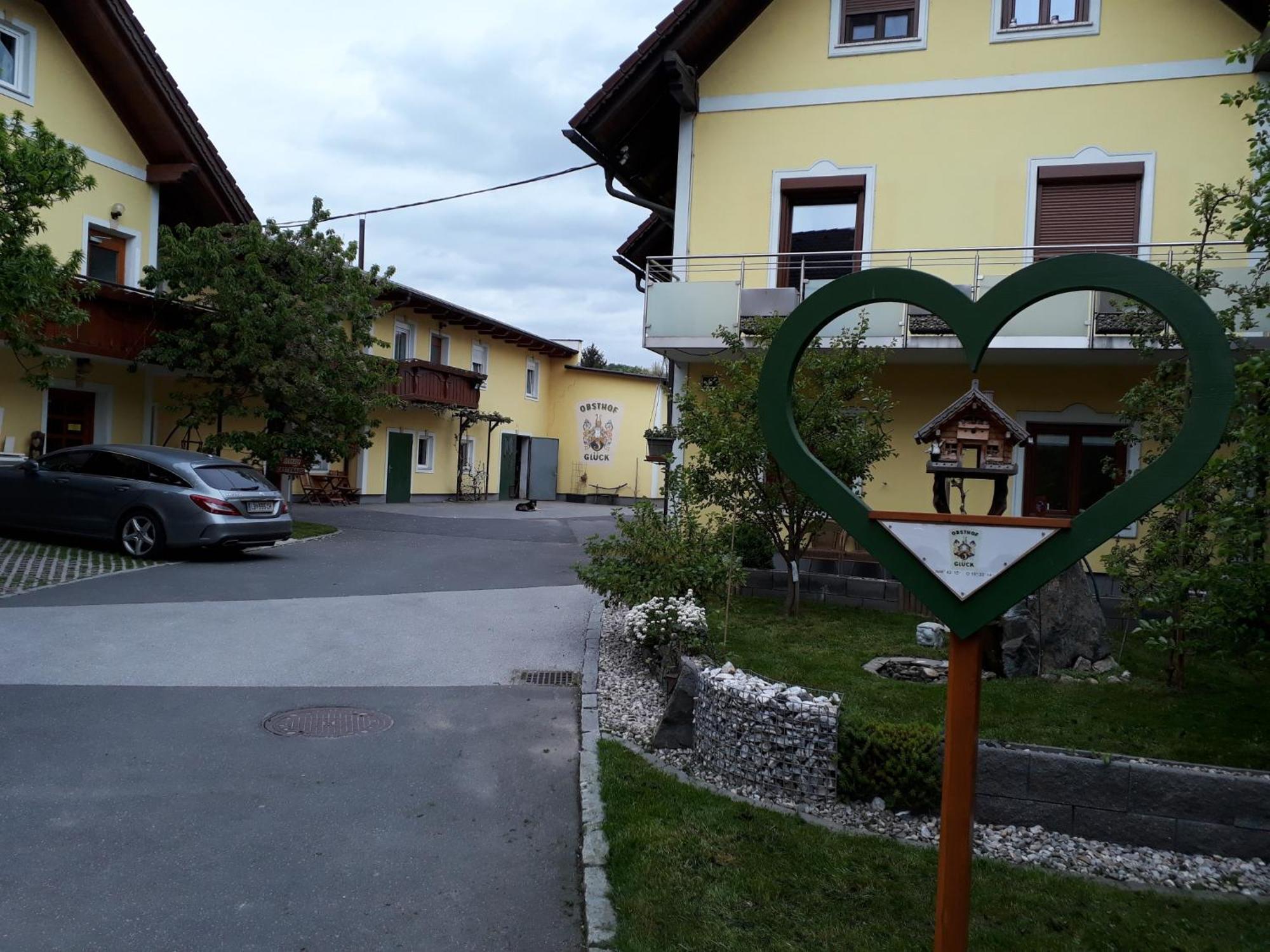 Bed and Breakfast Obsthof Glueck Gamlitz Zewnętrze zdjęcie